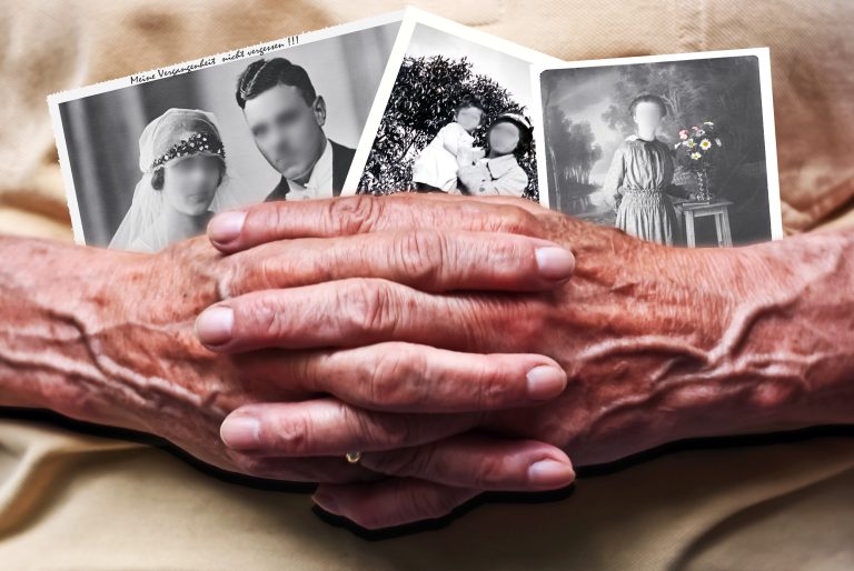 Read more about the article Alzheimer w rodzinie. Jak wspierać najbliższych?